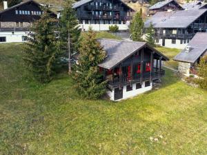 Chalet Le Cyclamen by Interhome