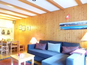 Apartment Centaure B RI 1 by Interhome