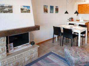 Apartment Hauts De Nendaz B K5 by Interhome