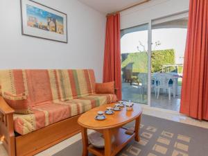 Apartment Residencial Eurosol de los Monteros by Interhome