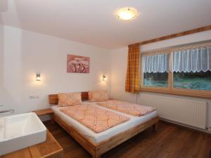 Holiday Home Zeller by Interhome