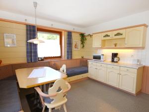 Holiday Home Zeller by Interhome