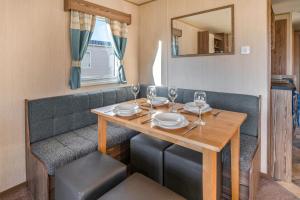 Lakeside, Thorpe Park Cleethorpes Static Caravan