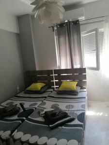 Aristotelous 1 min supercentral Mini studio