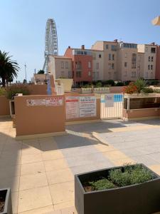 Grand T3 piscine, garage centre port