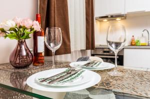 Stella 1&2 - Pink and Grey Studios near the Singing Fountains by Flat Mаnager