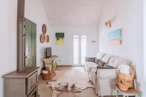 Cá Estamos ~ Hortacasa Portugal - Abela