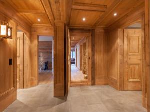 Apartment in villa in the heart of Sankt Moritz-Dorf