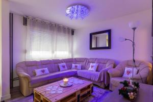 Appartements Superbe appartement spacieux avec parking gratuit : photos des chambres