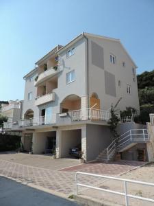 Studio apartment in Duce with sea view, balcony, air conditioning, WiFi 5067-6