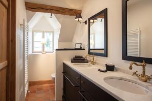 B&B / Chambres d'hotes La ferme de Planchevienne : photos des chambres