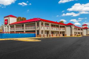 Red Roof Inn & Suites Athens, AL