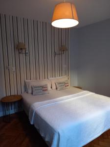Hotels Hotel La Caravelle : photos des chambres