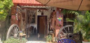 Mendoza’s Guest House