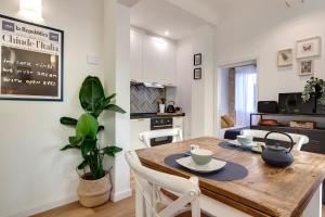 Aida Apartment by Mamo Florence