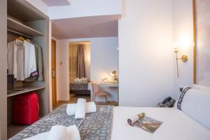 Triple Room room in Hotel Prisma Barcelona