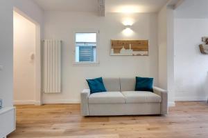 Abigail Apartment by Mamo Florence