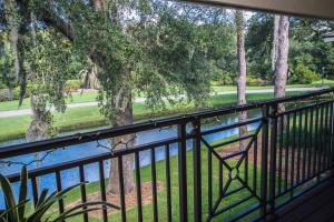 Golf and Tennis Community-Lakeview Oasis-Private Patio