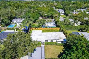 Mid-Century Modern Oasis