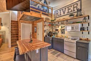 Pet-Friendly Studio with Loft and Mountain Views!