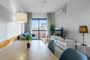 Apartamento junto a la playa 4p piscina y parking