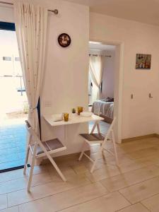 Apartment Luna -modern one bedroom apartment in central Puerto del Carmen