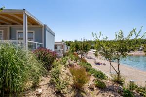 Mobile Homes Camping Omišalj