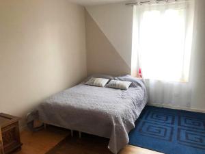 Maison confortable à Saint-Vaast-dÉquiqueville avec garage.