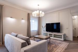 Luxury 2BDR Heart Of Old Town