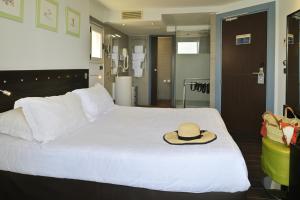 Hotels L'Escale Cote Sud : photos des chambres