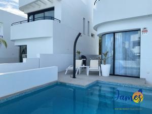 Luxurious Villa Private Pool La Marina Urb LM3