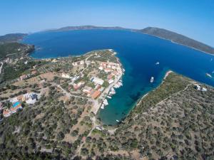 Ikion Studios Alonissos Greece