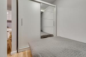 Central Platinum Apartments 16