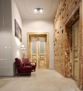 BudapeStayz - Raday Rooms