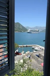 伊万诺维奇公寓  - Kamenarovići