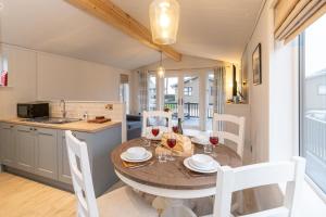 Beach Lodge - Aldeburgh Coastal Cottages