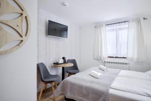 Dom Wczasowy U Eli - ruska bania na wyłączność - obok przystanku Ski-busa