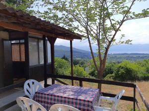 Luccia Apartments - Country House at Monastery Saint Naum