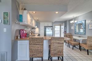 Steps to Beach Condo with Balcony in Ocean City