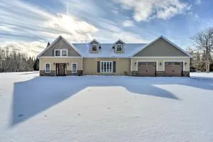 Upstate Hideaway with Hot Tub, 13 Mi to Malone! - Brushton