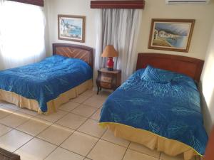 Villa M-6 Metro Country Club