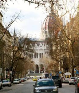 Trendy home near BASILICA with AC