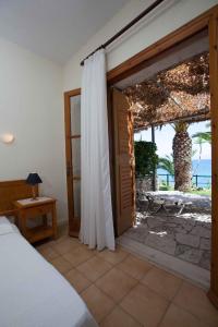 Grekis Beach Hotel and Apartments Messinia Greece