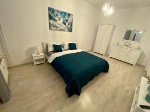 Apartament White