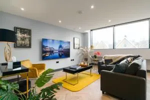 Luxe Apartments, The Moorwell, Parking, Gym - 10mins Cardiff City Ctr - 布伦特山庄