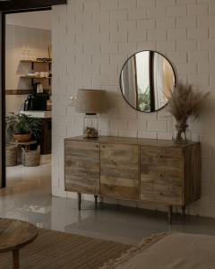 Narrativ Lofts - Serena - Beautiful Colonial Suite