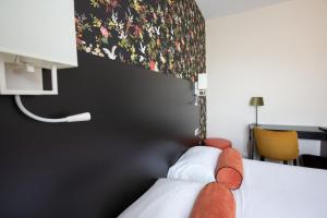 Hotels Brit Hotel Europ Bergerac : Chambre Triple