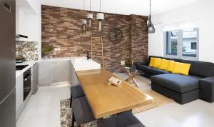 Andos Cozy & Luxury Upgraded Apartments