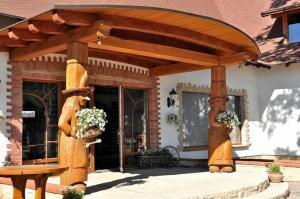 Raganas Ķēķis Hotel