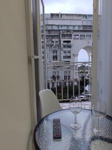 Beachfront apartment with sea view